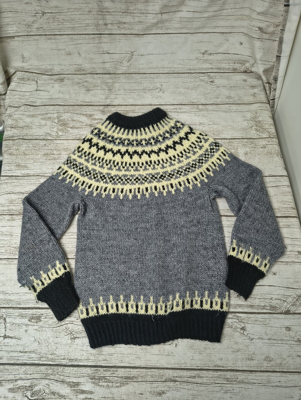 Vintage Nordic Fair Isle Grey And Cream Sweater Wool Blend